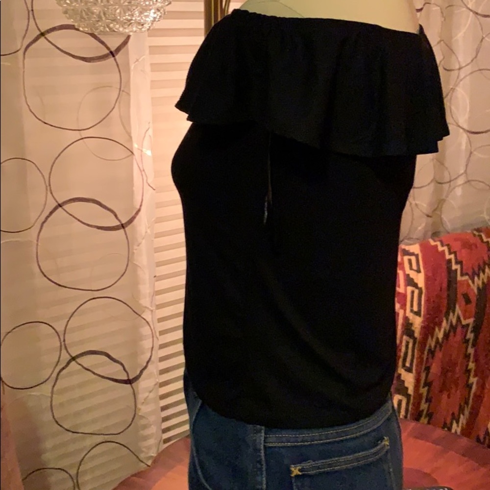 Ruffled Crop top - Picture 4 of 6